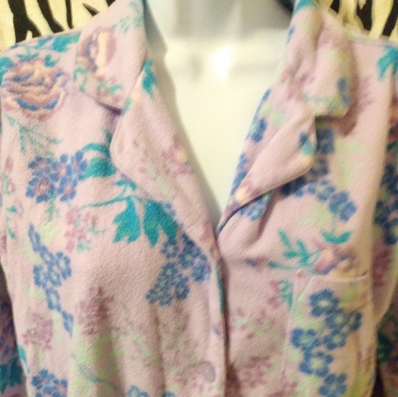 2/$20 VS Pink fuzzy 2 piece pajamas size small. - Picture 5 of 9